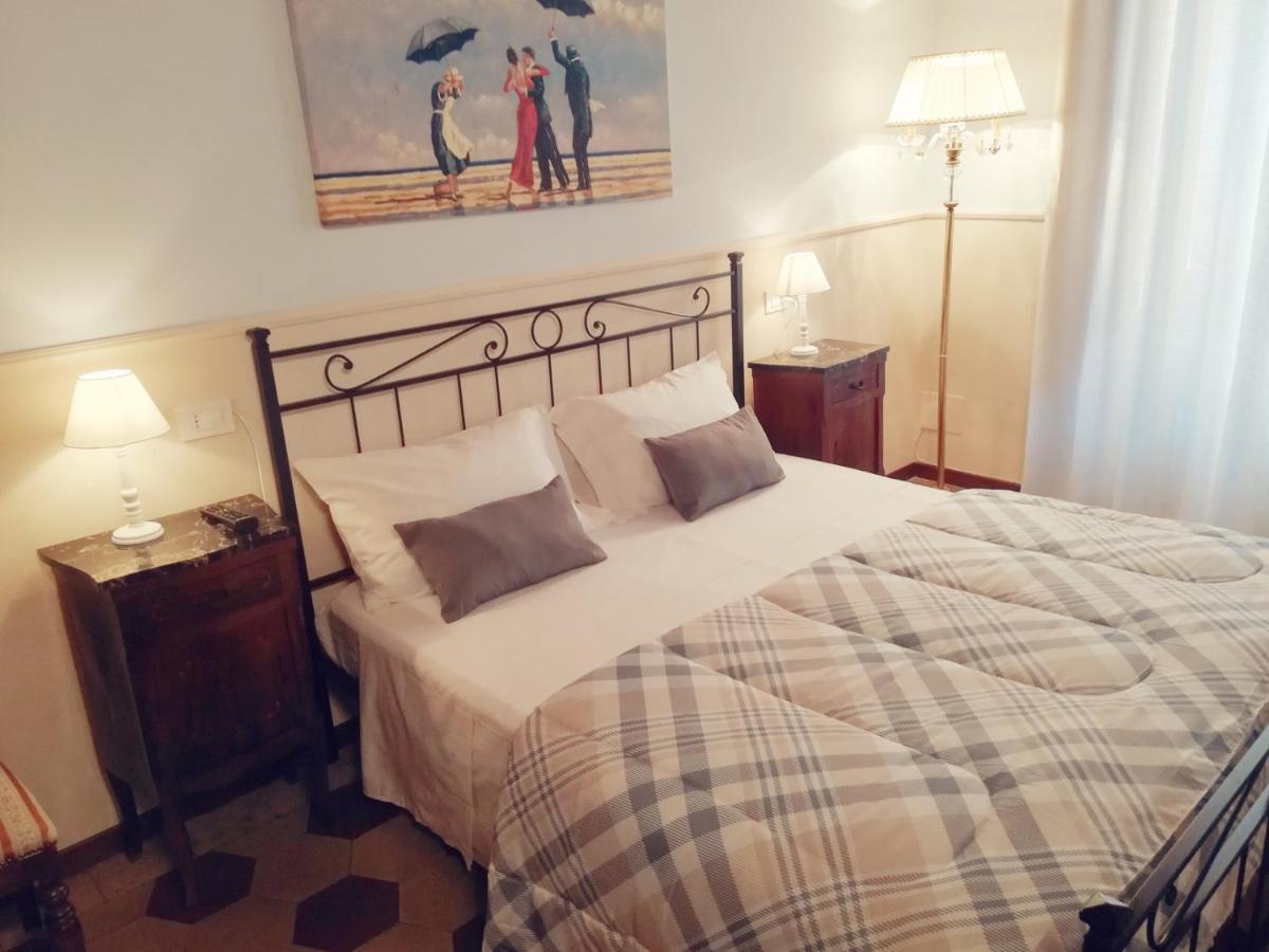 Il Rifugio Di Elizabeth Bed & Breakfast แบร์กาโม ภายนอก รูปภาพ