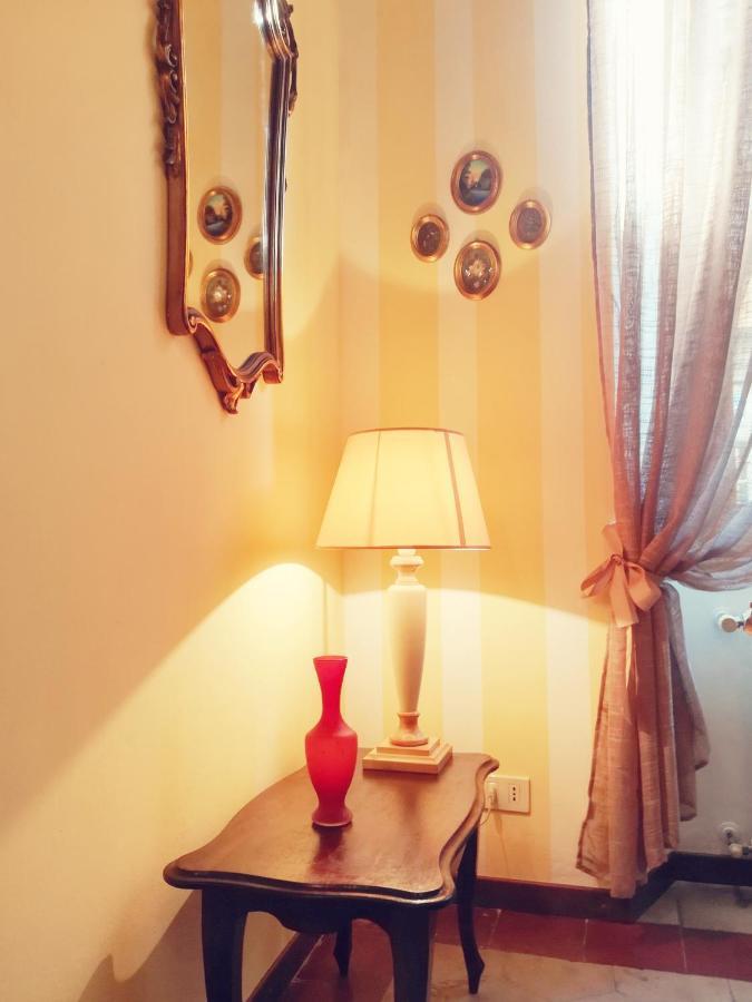 Il Rifugio Di Elizabeth Bed & Breakfast แบร์กาโม ภายนอก รูปภาพ