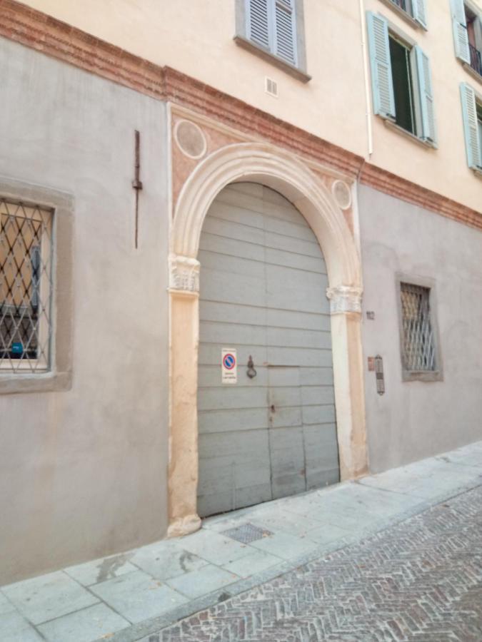 Il Rifugio Di Elizabeth Bed & Breakfast แบร์กาโม ภายนอก รูปภาพ