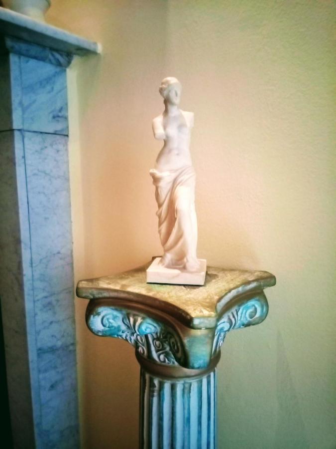 Il Rifugio Di Elizabeth Bed & Breakfast แบร์กาโม ภายนอก รูปภาพ