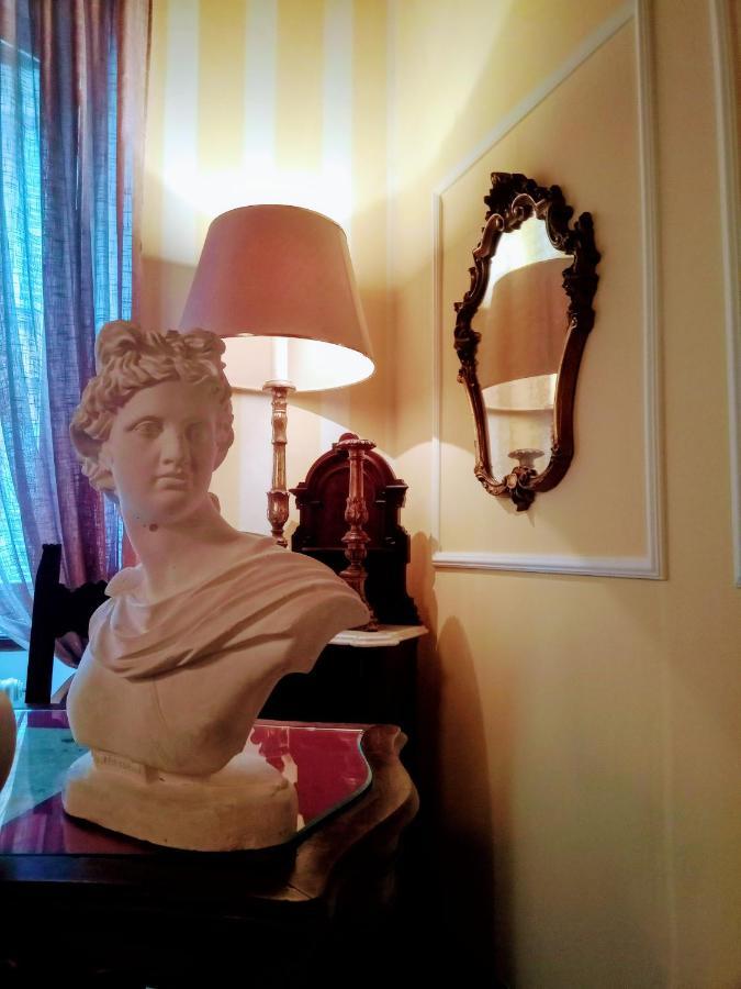 Il Rifugio Di Elizabeth Bed & Breakfast แบร์กาโม ภายนอก รูปภาพ
